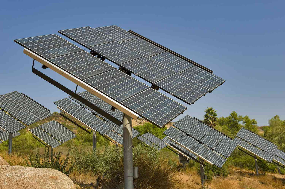 3OSP18-394 | Up to 394 ft, 17.6 GPM, 1.6HP, solar submersible pump, with internal MPPT controller